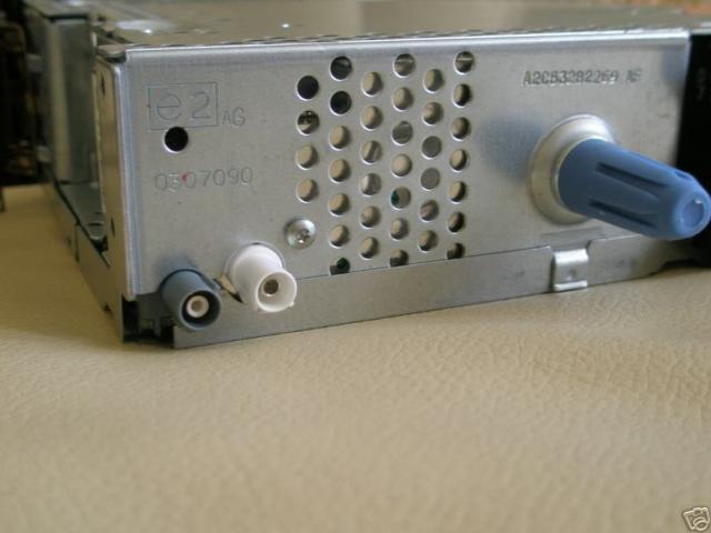 http://www.forum-peugeot.com/Forum/mesimages/17445/FACE AR 2 ANTENNES.jpg
